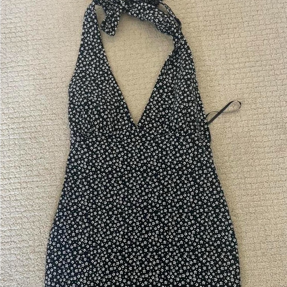 Forever 21 Black and White Floral Halter Dress
